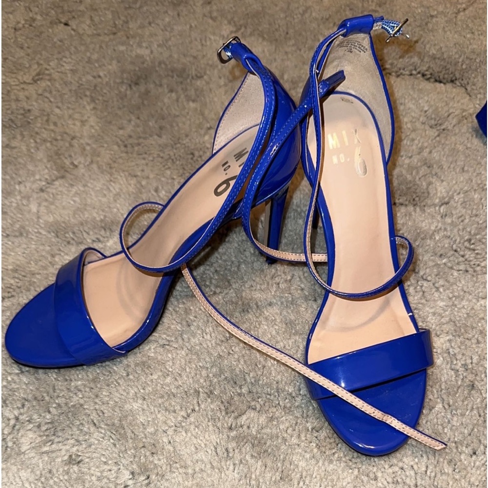 blue heels